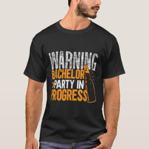 Camiseta Festa de Solteiro Em Andamento Groomsquad Equipe d