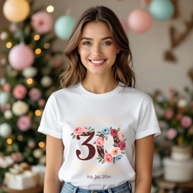 Camiseta festa do aniversário de 30 anos floral chic (Criador carregado)