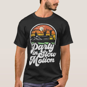 Camiseta Festa Em Movimento Lento Retro Barco Engraçado