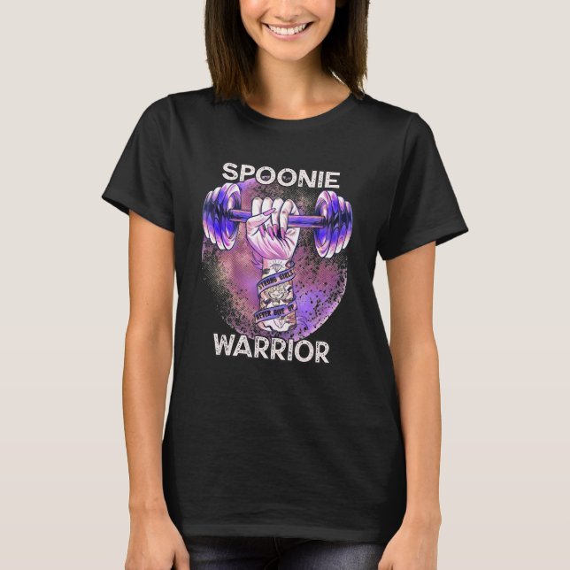 Camiseta Fibro Lupus Spoonie Warrior Barbell Purple Fist Ru (Frente)