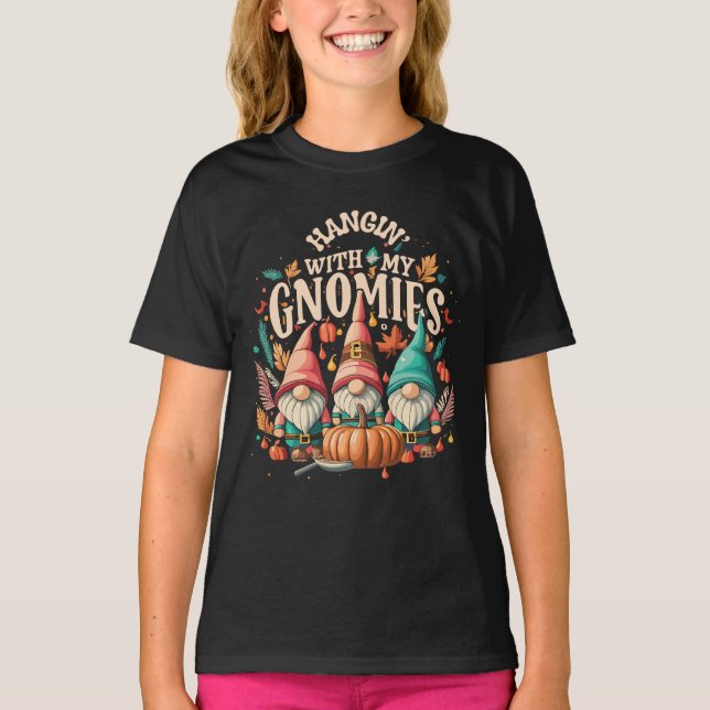 Camiseta Ficar Com Meus Gnomos - Para Crianças E Adultos Co (Frente)
