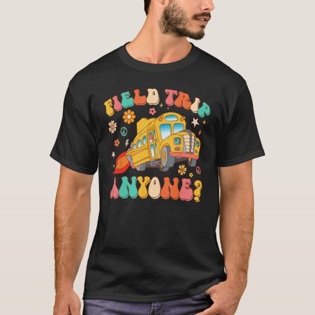 Camiseta Field Trip Anyone Groovy School Bus Driver Yellow  (Frente)