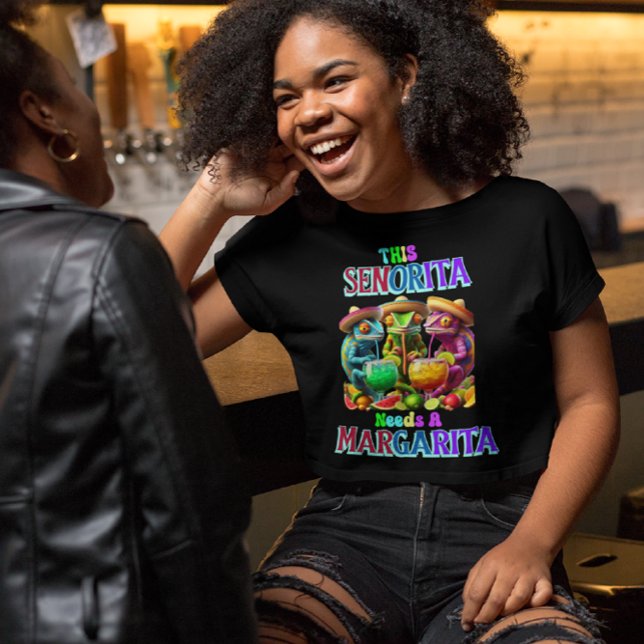 Camiseta Fiesta Caliente señorita precisa de margarita (Criador carregado)