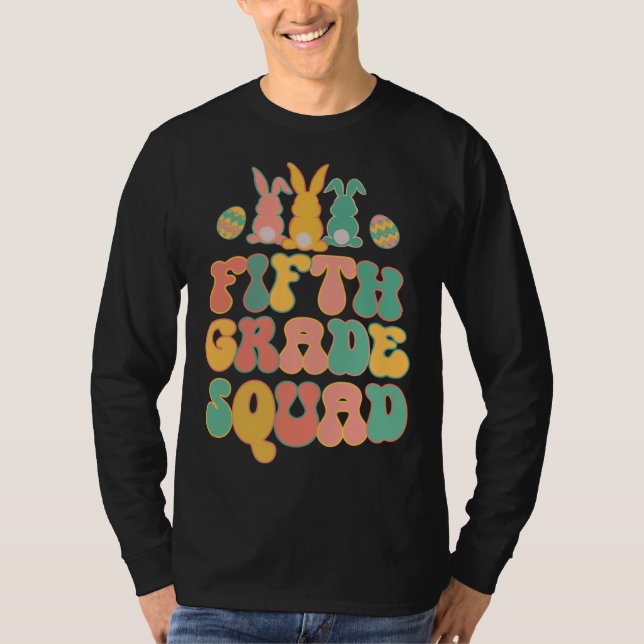 Camiseta Fifth Grad Squad Teacher  Retro Groovy Easter Bunn (Frente)