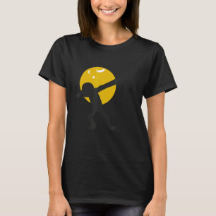 Camiseta Figura Do Trabalho de arte Gerado Por AI Deitando