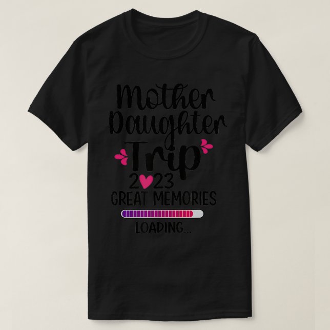 Camiseta Filha Mãe Trip 2023 Memórias Excelentes Férias (Frente do Design)