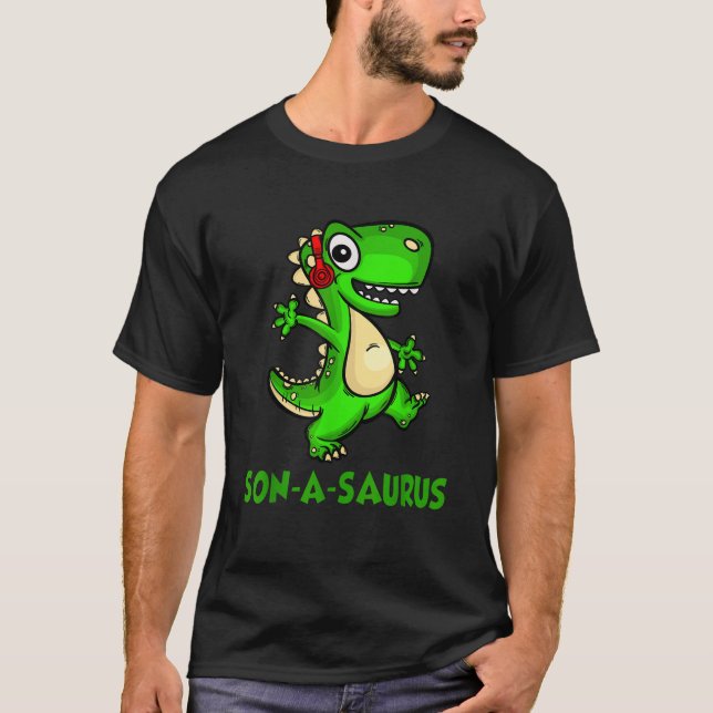 Camiseta Filho A Família Saurus Saurus Dinossaur Correspond (Frente)