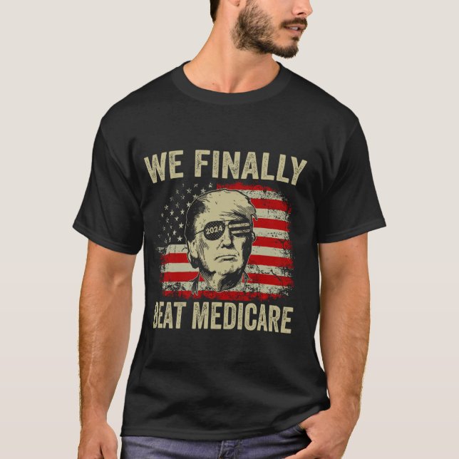 Camiseta Finalmente, Bebemos Medicare (Frente)