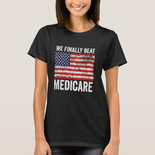 Camiseta Finalmente Bebemos Medicare 1