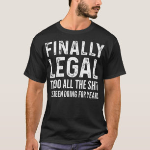 Camiseta Finalmente Legal Funny aniversário de 21 anos 2002
