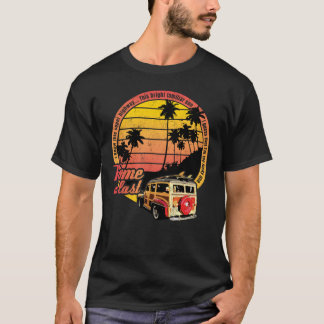 Camiseta Finalmente, Retro Woodie Surf Wagon e Sunset
