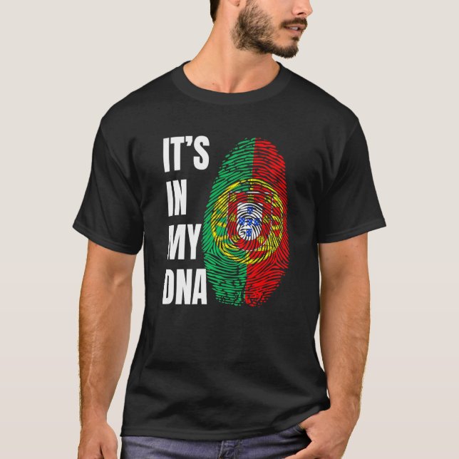 Camiseta Fingerprint DNA Biometry Portuguese Flag Portugal  (Frente)