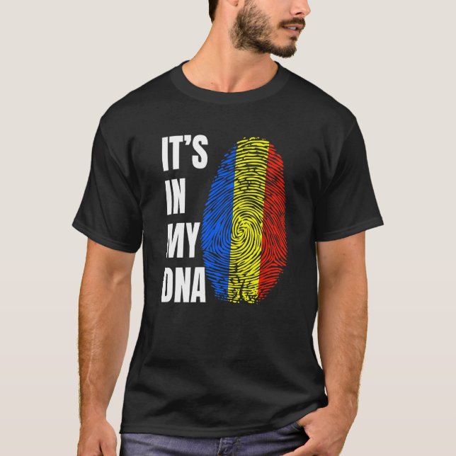 Camiseta Fingerprint DNA Biometry Romanian Flag Romania   (Frente)