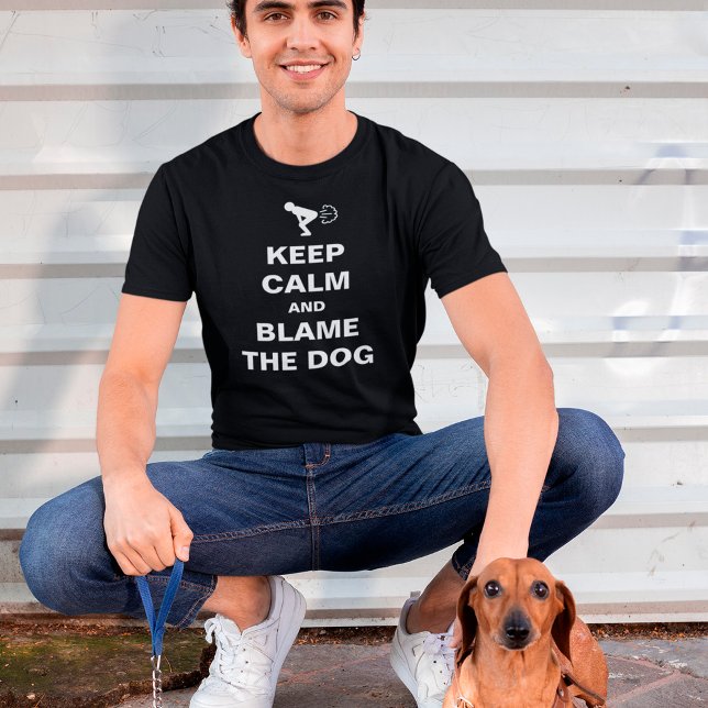 Camiseta Fique Calmo e Culpe O Cão | T-Shirt personalizável (Criador carregado)