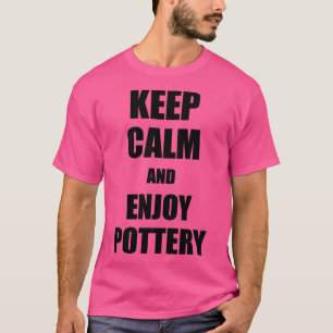 Camiseta Fique calmo e desfrute de uma bebida doce Ideia de