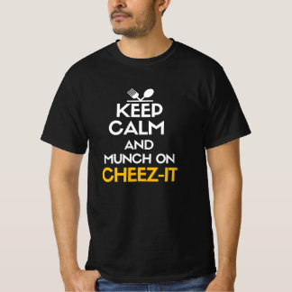 Camiseta Fique calmo e engata em cheez-it