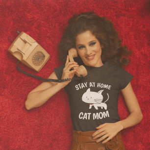 Camiseta FIQUE EM CASA, MOM T-shirts