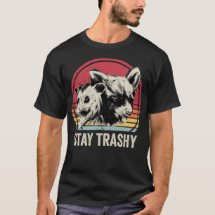 Camiseta Fique Trashy Possum E Raccoon
