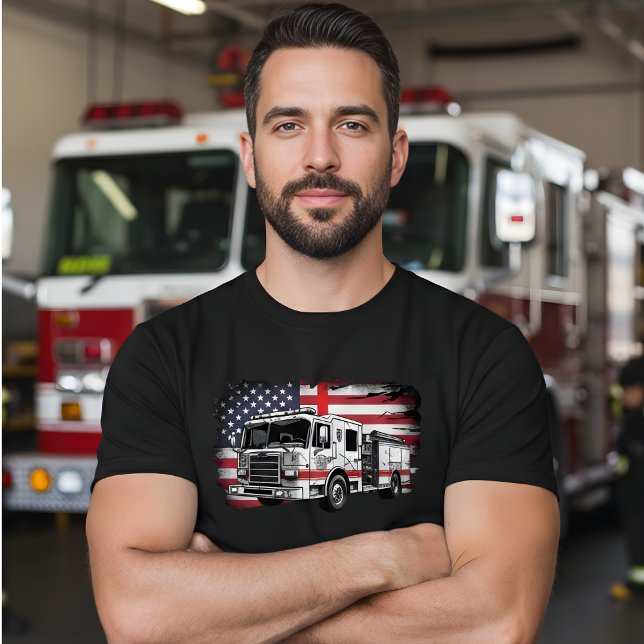 Camiseta  Fire Truck American Flag Distressed Men's T-Shirt (Criador carregado)