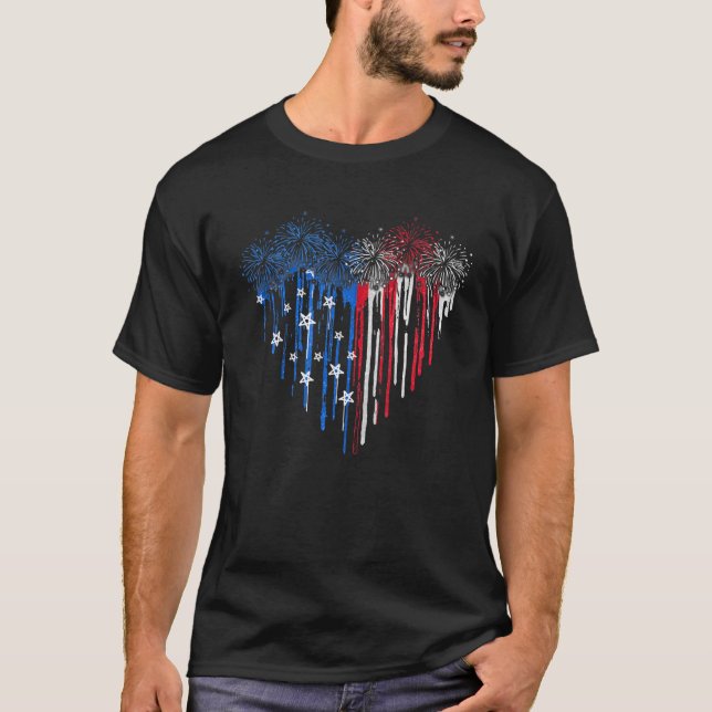 Camiseta Fireworks Derrubando Heart American Flag Patriótic (Frente)