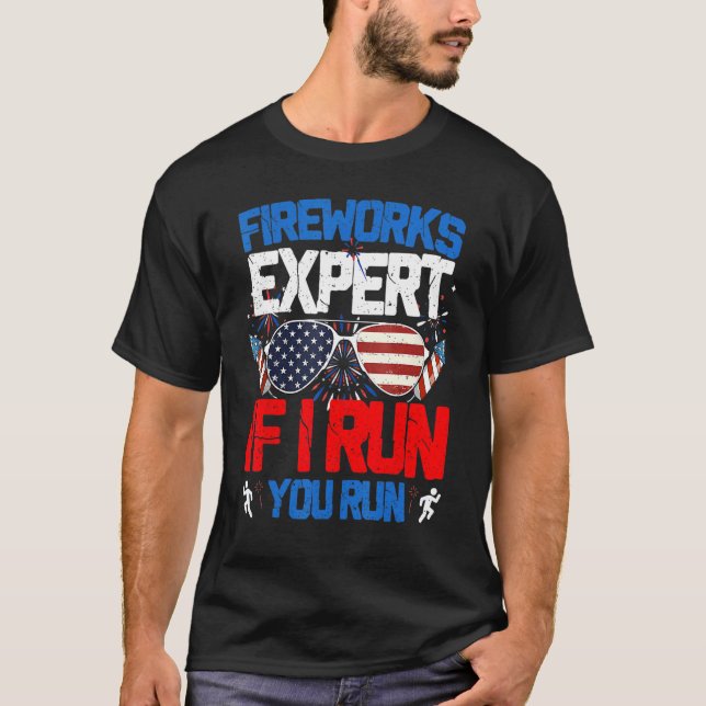 Camiseta Fireworks Expert If I Run You Run American Flag Su (Frente)