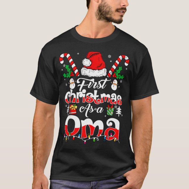 Camiseta First Christmas As A Oma Family Matching  (Frente)