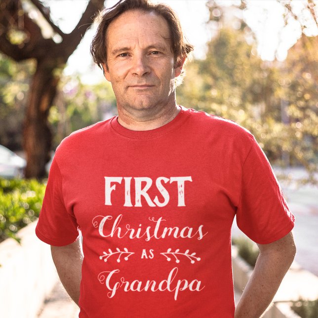 Camiseta First Christmas as Granda family matching (Criador carregado)