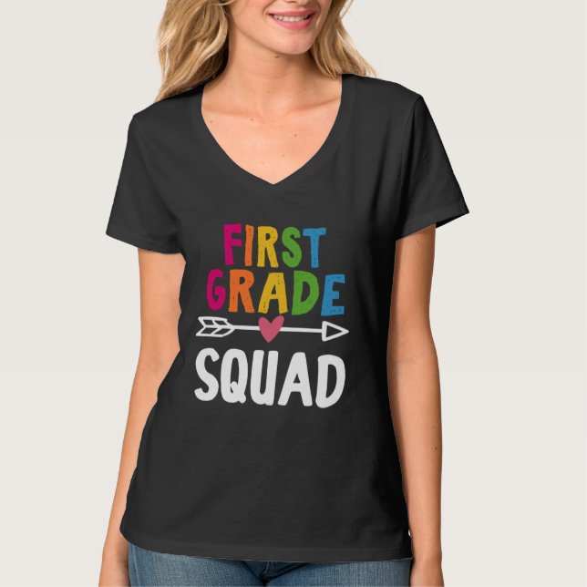 Camiseta First Grade Squad 1st Grade Teacher Back To School (Frente)