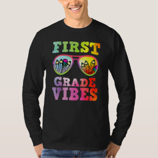 Camiseta First Grade Vibes Gradient Sunglasses Back To Scho