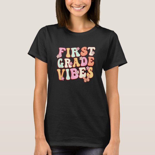 Camiseta First Grade Vibes Hello Team 1st Grade Teacher Kid (Frente)