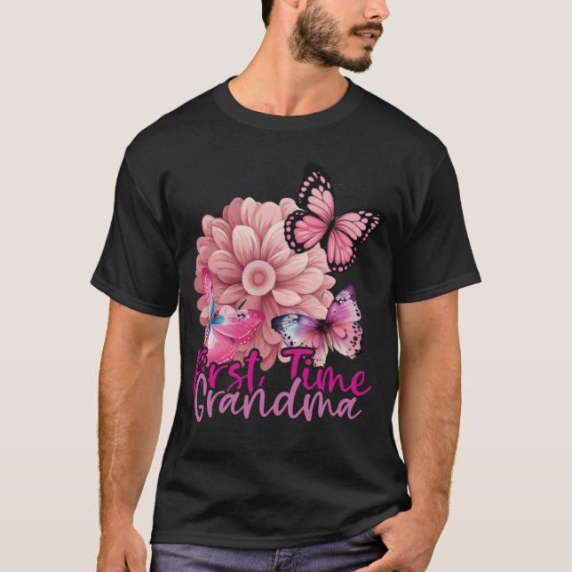 Camiseta First Time Grandma 2023 Mother s Day 2023 Butterfl (Frente)