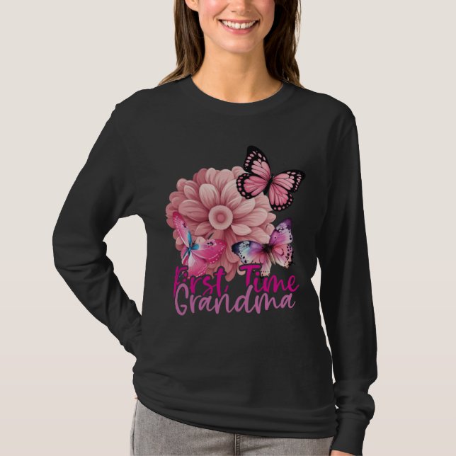 Camiseta First Time Grandma 2023 Mother s Day 2023 Butterfl (Frente)