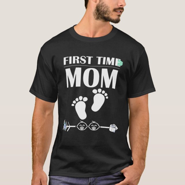 Camiseta First Time Mom Announcemen Plus Size Cute Graphic (Frente)