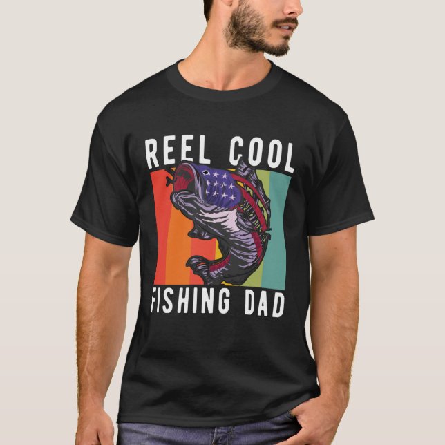Camiseta Fishing Stuff For Fathers Day Reel Cool Dad Americ (Frente)