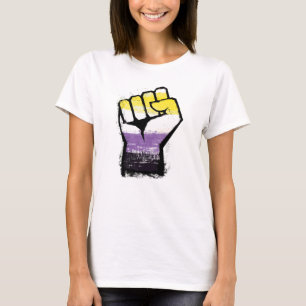 Camiseta Fist de Protesto de Orgulho Não-Binário