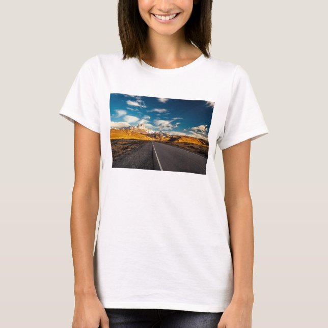 Camiseta Fitz Roy na luz da manhã (Frente)