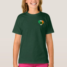 Flag of Ireland Heart com Rua Shamrock. Patrick