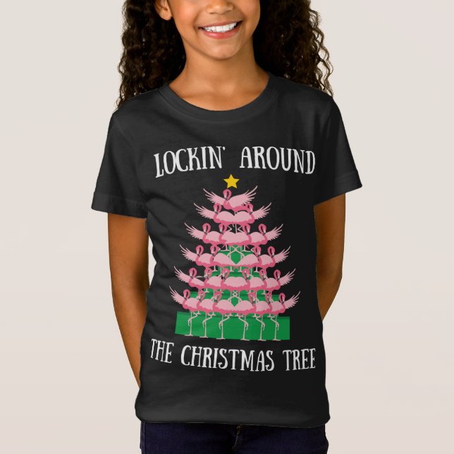Camiseta Flamingo A Prender-Se À Volta Das Luzes Da Árvore  (Frente)