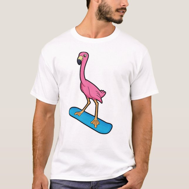 Camiseta Flamingo como Snowboarder com Snowbaord (Frente)