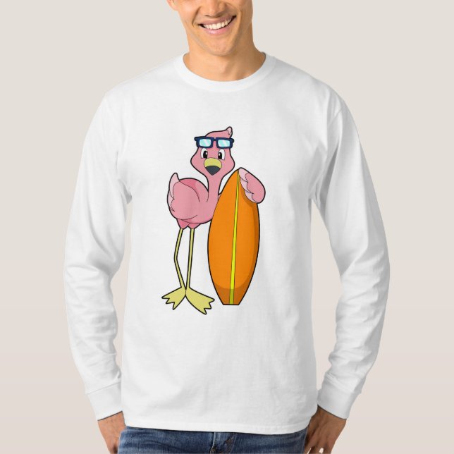 Camiseta Flamingo como Surfer com Surfboard.PNG (Frente)