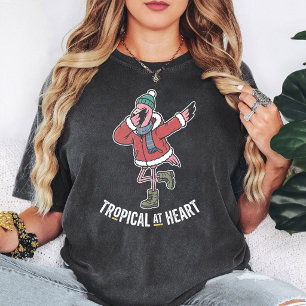 Camiseta Flamingo Dançando Tropical de Coração Pássaro de I
