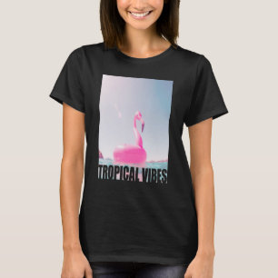 Camiseta Flamingo Floaty Tropical Vibes Praia Piscina Ocean