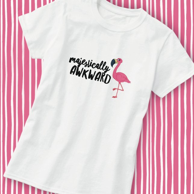 Camiseta Flamingo Majesticamente Encantada (Criador carregado)