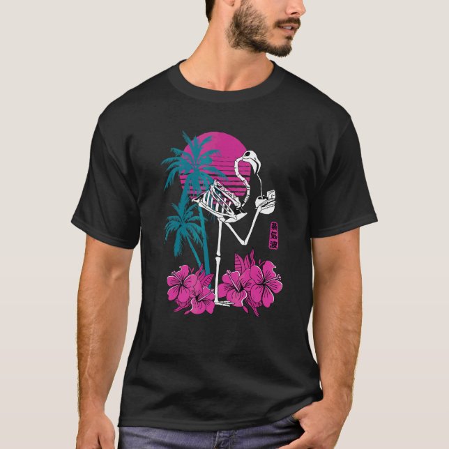 Camiseta Flamingo Skeleton Flor Retro Bebendo Louco Fla (Frente)
