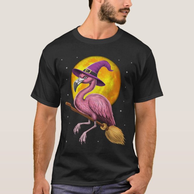 Camiseta Flamingo Witch Riding Broom (Frente)