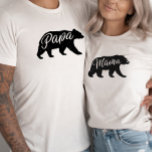 Camiseta Flannel Adventure Papa Bear Chá de fraldas<br><div class="desc">Papá urso vai adorar esta camisa rústica! Planejar um chá de fraldas pode ser uma experiência encantadora, e ao escolher o tema do Chá de fraldas Flannel Adventure Bear, o Design da União Criativa pode simplificar o processo de planejamento do partido e, ao mesmo tempo, acrescentar um toque encantador. O...</div>