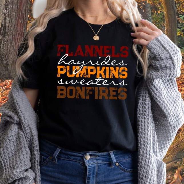 Camiseta Flannels Pumpkins Hayrides Bonfire Fall T-Shirt (Criador carregado)