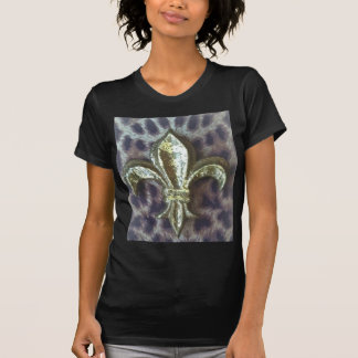 CAMISETA FLOR DE LIS NO IMPRESSÃO DO LEOPARDO