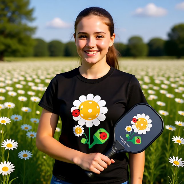 Camiseta Flor de pickleball com pássaros-de-pickleball (Pickleball flower with pickleball ladybirds T-Shirt)