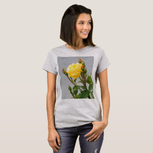 Camiseta Flor de rosa amarela